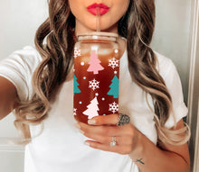 Cargar imagen en el visor de la galería, Christmas tree Glass Can - Image #2